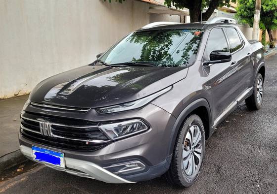FIAT TORO 2.0 16V TURBO DIESEL VOLCANO 4WD AT9 FIAT TORO 2.0 16V TURBO DIESEL VOLCANO 4WD AT9